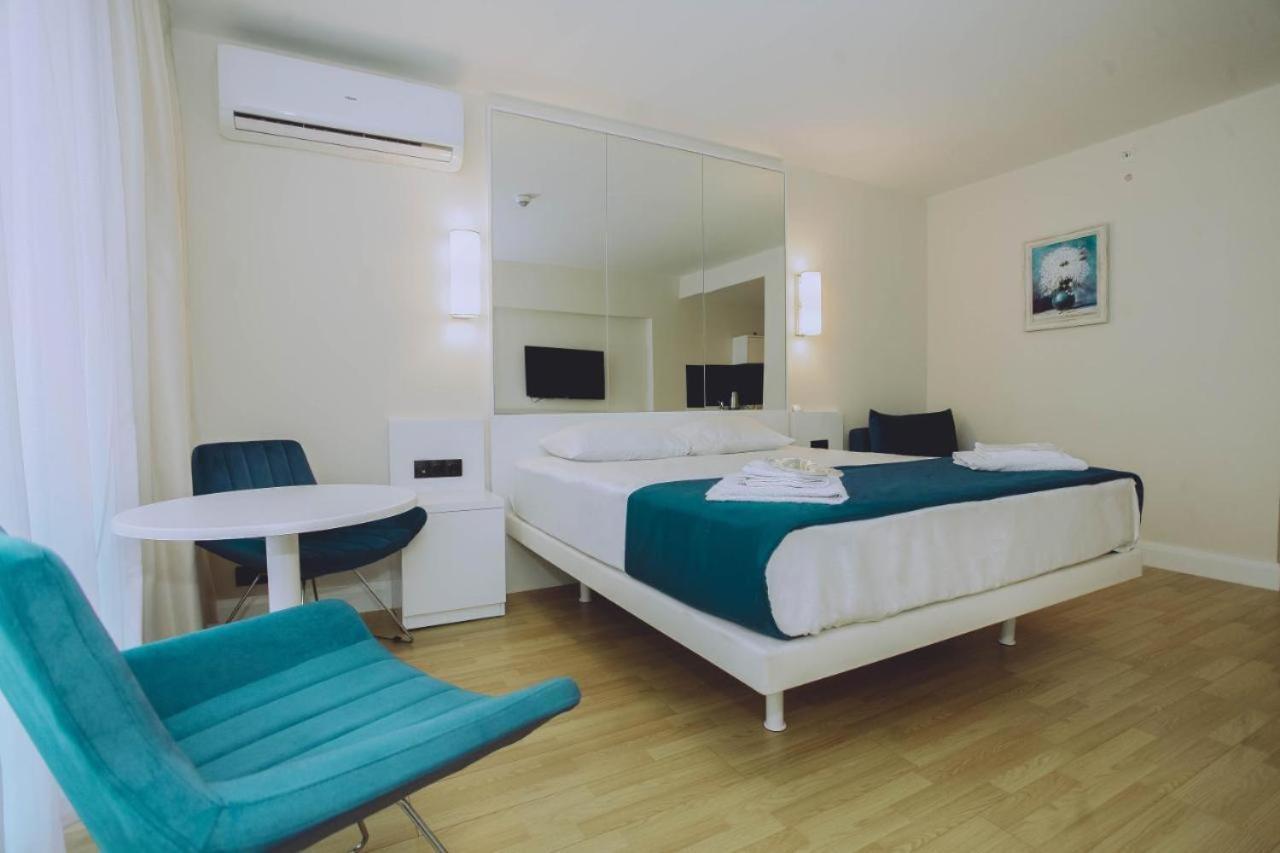 Orbit City Batumi Hotel Екстериор снимка
